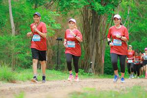 BIB: 140
                            <button type="button" onclick="openModal(22089917)" class="btn btn-primary btn-sm float-right btn-popup" data-toggle="modal" data-target=".modal-high-quality">
                        <i class="fas fa-shopping-cart"></i> Add to Cart
                    </button>
                                            <button type="button" onclick="isThisMe(22089917, true)" class="btn btn-success btn-sm float-right btn-popup btn-isme hidden" data-toggle="tooltip" data-placement="bottom" title="นี่คือรูปของคุณใช่ไหม คลิกที่นี่เพื่อเอาเข้าอัลบั้ม">
                        <i class="fas fa-plus"></i> Add to album
                    </button>
                    <button type="button" onclick="isThisMe(22089917, false)" class="btn btn-warning btn-sm float-right btn-popup btn-isnotme hidden">
                        <i class="fas fa-ban"></i> Remove from album
                    </button>